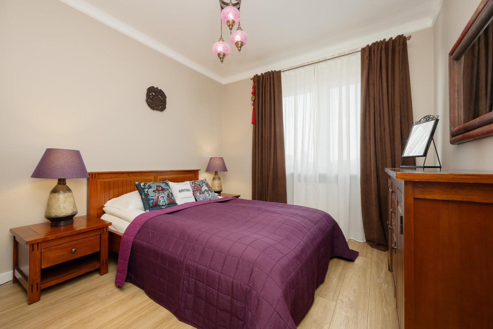 Beautiful For 6 People With Balcony And Parking In By Renters Apartament *