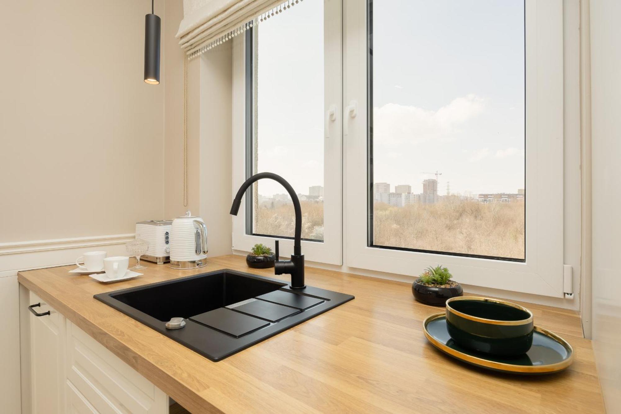 Beautiful For 6 People With Balcony And Parking In By Renters Apartament