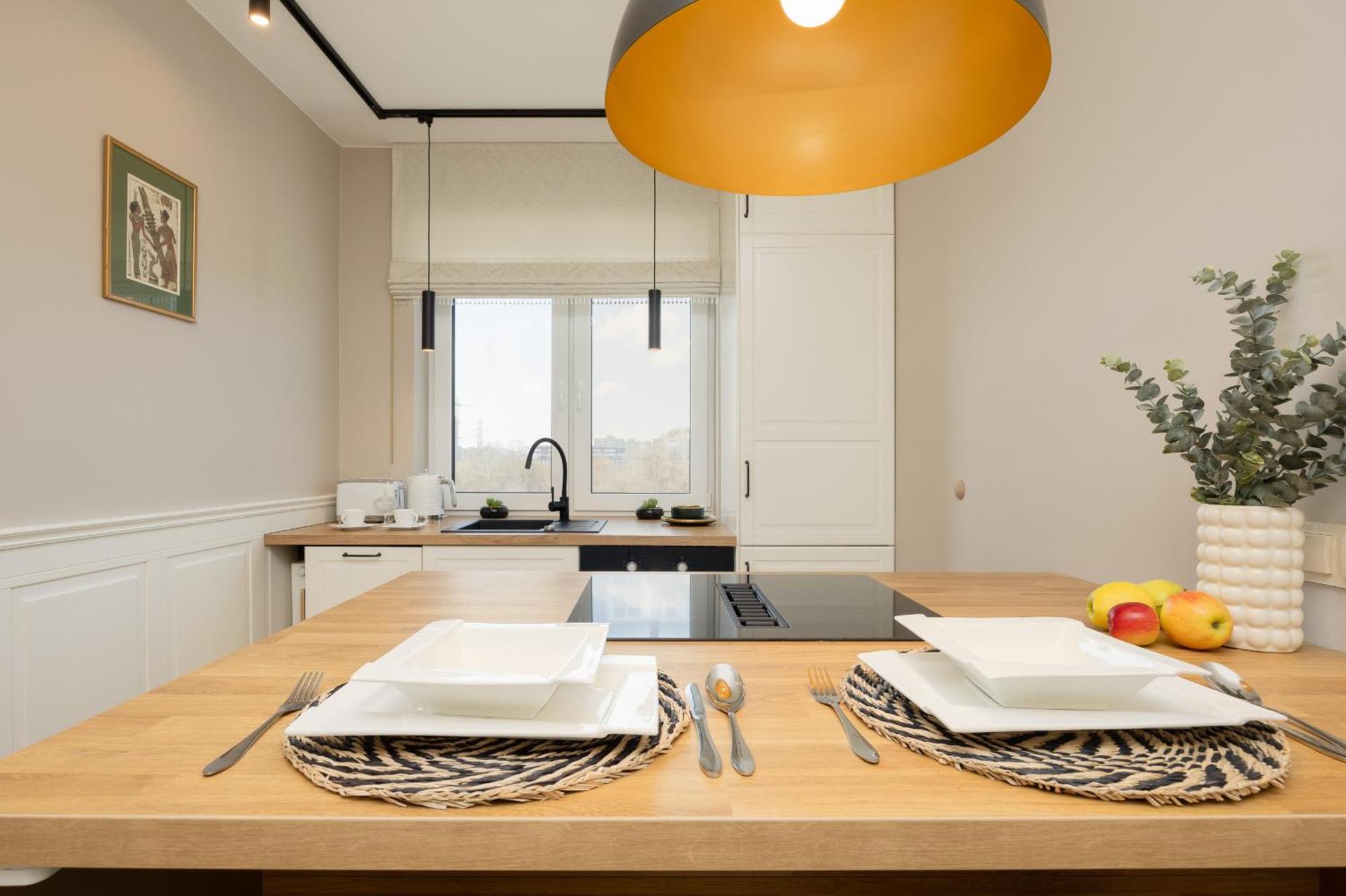 Apartament Beautiful For 6 People With Balcony And Parking In By Renters Warszawa